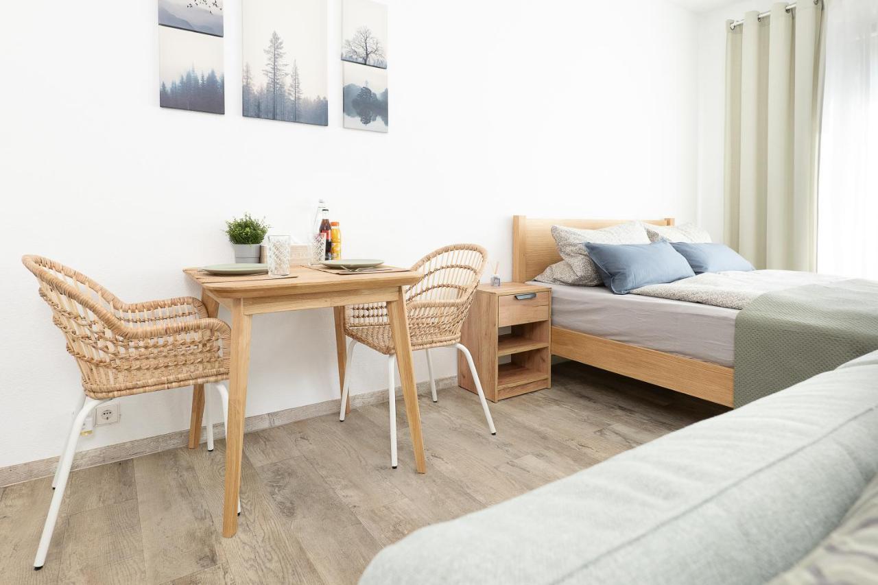 Apart4Me Scandi Apartment Geislingen Zentral Mit Parkplatz Geislingen an der Steige Exterior photo